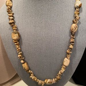 VINTAGE BEADED NECKLACE